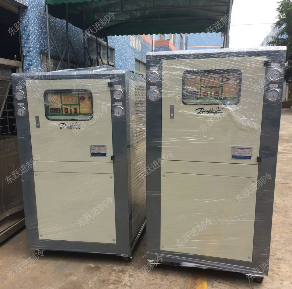 水冷箱式冷水機 水冷箱式冷水機